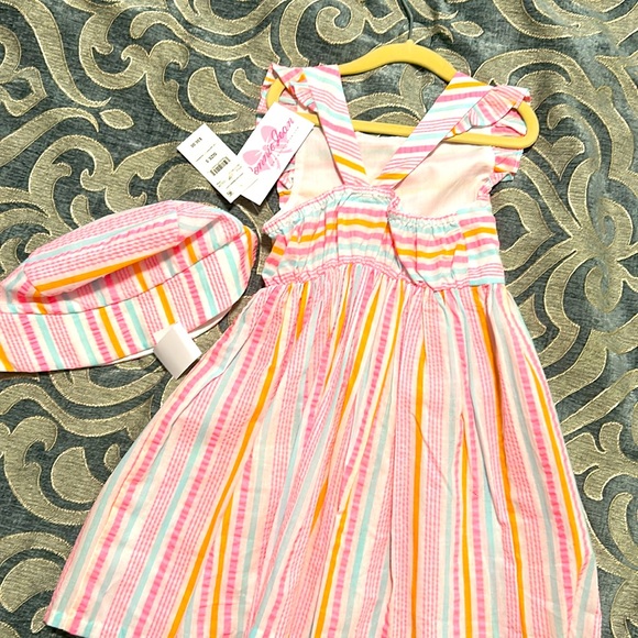 Rare Editions Seersucker Dress with Flamingo Appliqué and matching hat - Picture 4 of 5